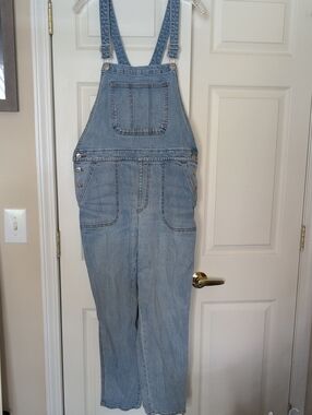 Old Navy Light Wash Denim Women's Overalls